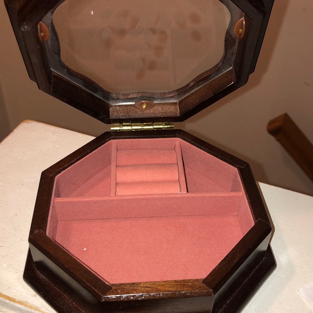 Jewelry Box - Picture 2 of 4